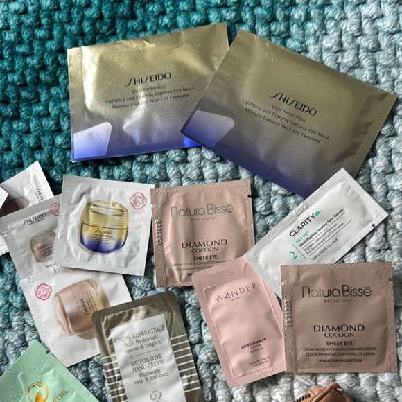 Chantecaille bag with Cleanser & Exfoliant Skincare of lots of brands - Picture 3 of 7